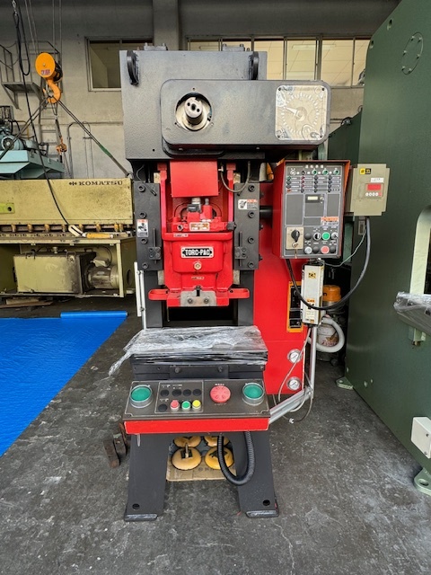 アマダ 25Tプレス TP-25 | マシンライフ