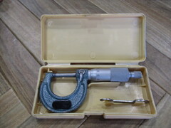 MITUTOYO｜ミツトヨ 外側マイクロメーター M110-25