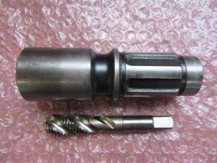 大昭和精機/BIG DAISHOWA タップホルダー T33-M16　ハンドタップ：M16x2