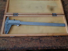 ノギス 200mm