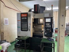 ヤマザキマザック 立型マシニングセンター VCN-410A