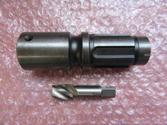 大昭和精機/BIG DAISHOWA タップホルダー T33-P3/8　ハンドタップ：3/8 PT-S