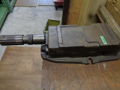 津田駒 油圧バイス VH-150