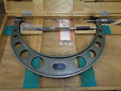 ミツトヨ マイクロメーター OM-325