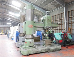 オークマ 2000ｍｍラジアルボール盤 DRA-J2000