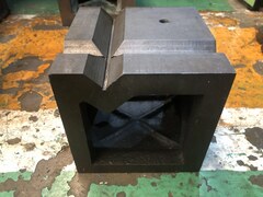V溝付桝型ブロック W160xD160xH160(mm) V33/V27