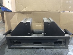 不明 5軸マシンバイス 口幅100mm 口高90ｍｍ