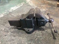 不明 万力バイス 100