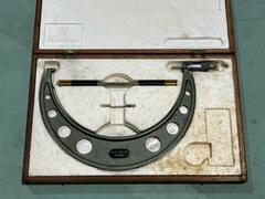 ミツトヨ 外側マイクロメーター OM-300