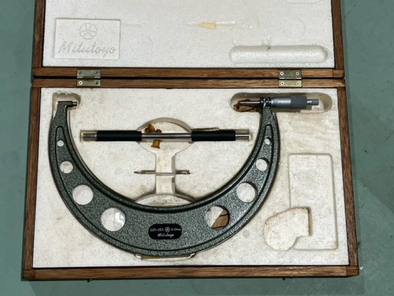 ミツトヨ 外側マイクロメーター OM-250