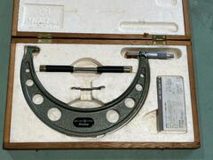 ミツトヨ 外側マイクロメーター OM-225