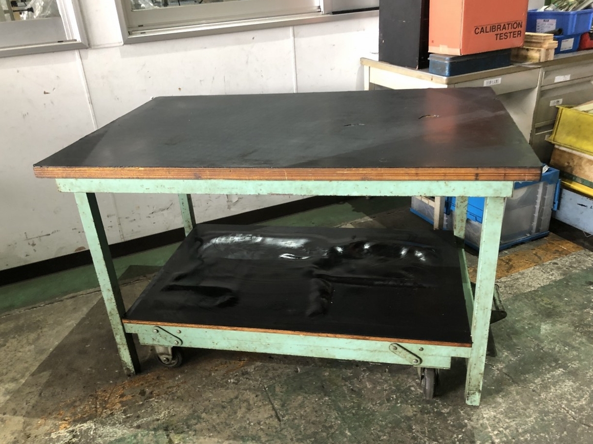 軽量作業台kkタイプ(ペダル昇降移動式) W1200xD750xH750mm