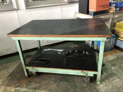 軽量作業台kkタイプ(ペダル昇降移動式) W1200xD750xH750mm