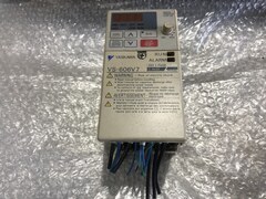 安川電機 YASKAWA ELECTRIC インバーター VS-606V7