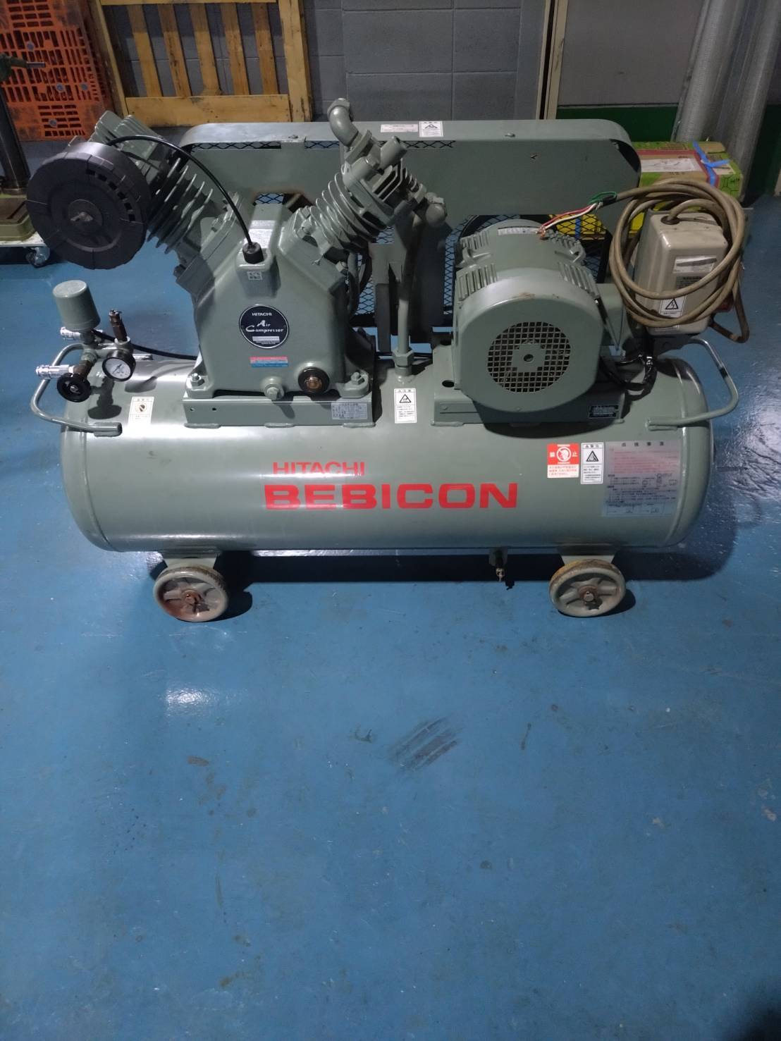 日立産機システム 3.7KWコンプレッサー 3.7P-9.5VD6 | マシンライフ