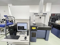 ミツトヨ 三次元測定機 Crysta-Plus M574
