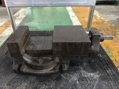 不明 バイス 【バイス】口開：115mm　口幅：140mm　口高：46mm