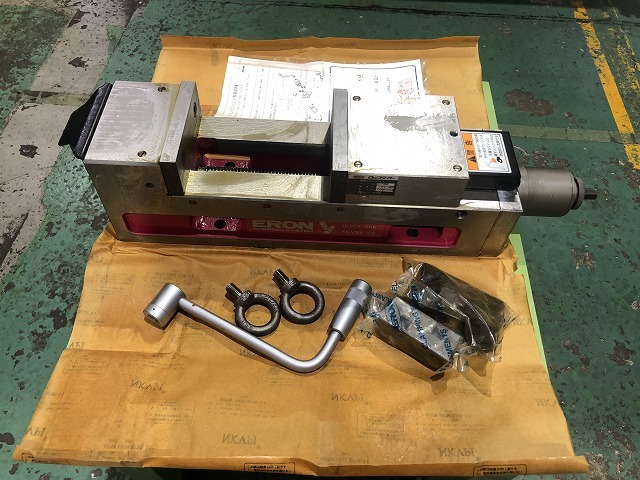 ナベヤ ERON ロックタイト精密マシンバイス LTFV-125Q