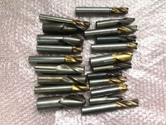 様々なメーカーや型式があります。 エンドミル1山 【エンドミル1山】5.5kg