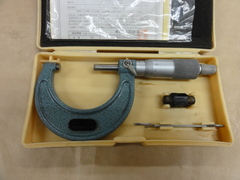 MITUTOYO｜ミツトヨ 外側マイクロメーター M110-50