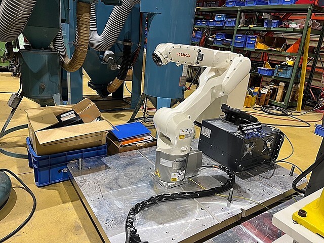 KUKA ロボット KR10R1100-2