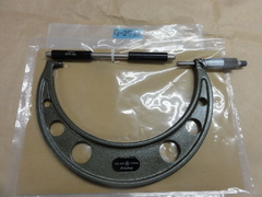 MITUTOYO｜ミツトヨ 外側マイクロメーター OM-200