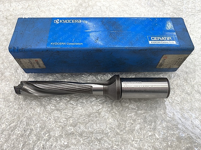 京セラ スローアウェイドリル SF25-DRA180M-5