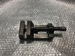  バイス 口幅75　口幅65　口高35