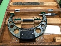 MITUTOYO｜ミツトヨ 外側マイクロメーター OM-175