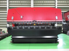 アマダ プレスブレーキ(ベンダー) RG-100L