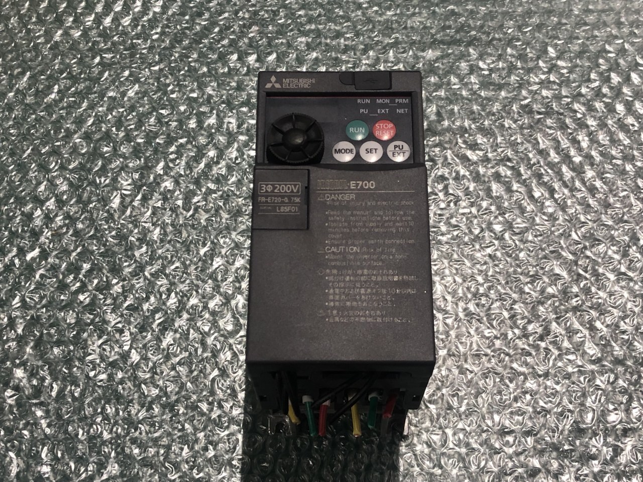 三菱/MITSUBISHI インバーター FR-E720-0.75K