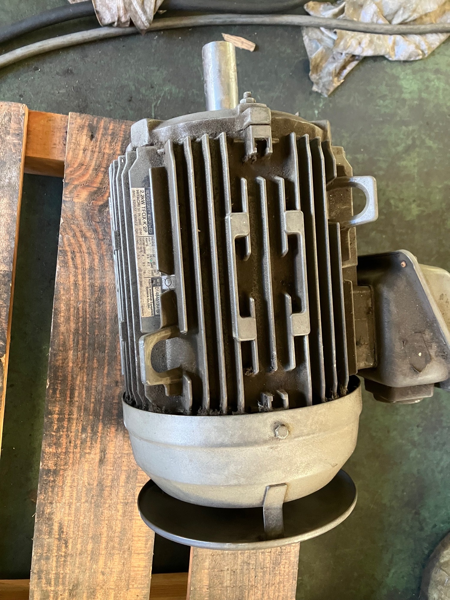 日立 3馬力モーター2P 2.2KW　TFOX-K 2P