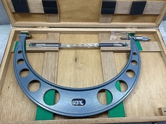 ミツトヨ 外側マイクロメーター OM-400(103-152)