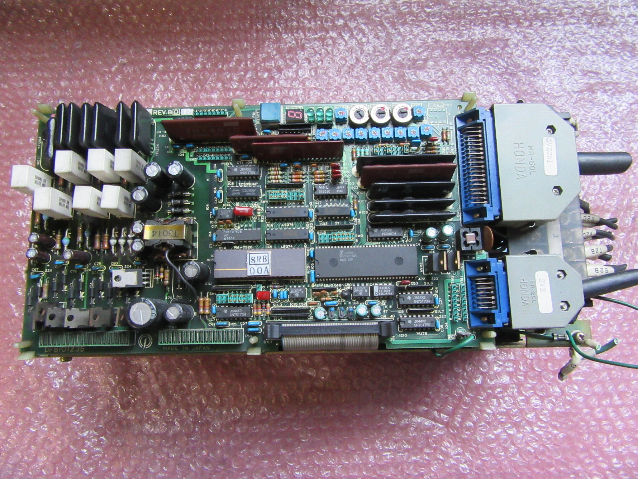 安川電機 YASKAWA ELECTRIC サーボパック SERVOPACK CACR-SR 05SB1AF