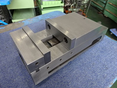 ナベヤ(ERON) ロックタイトバイス