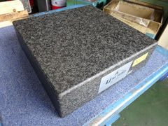 ユニセイキ 石定盤 300X300X90