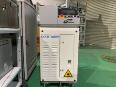 THM YAGレーザー加工機 MAX-030P