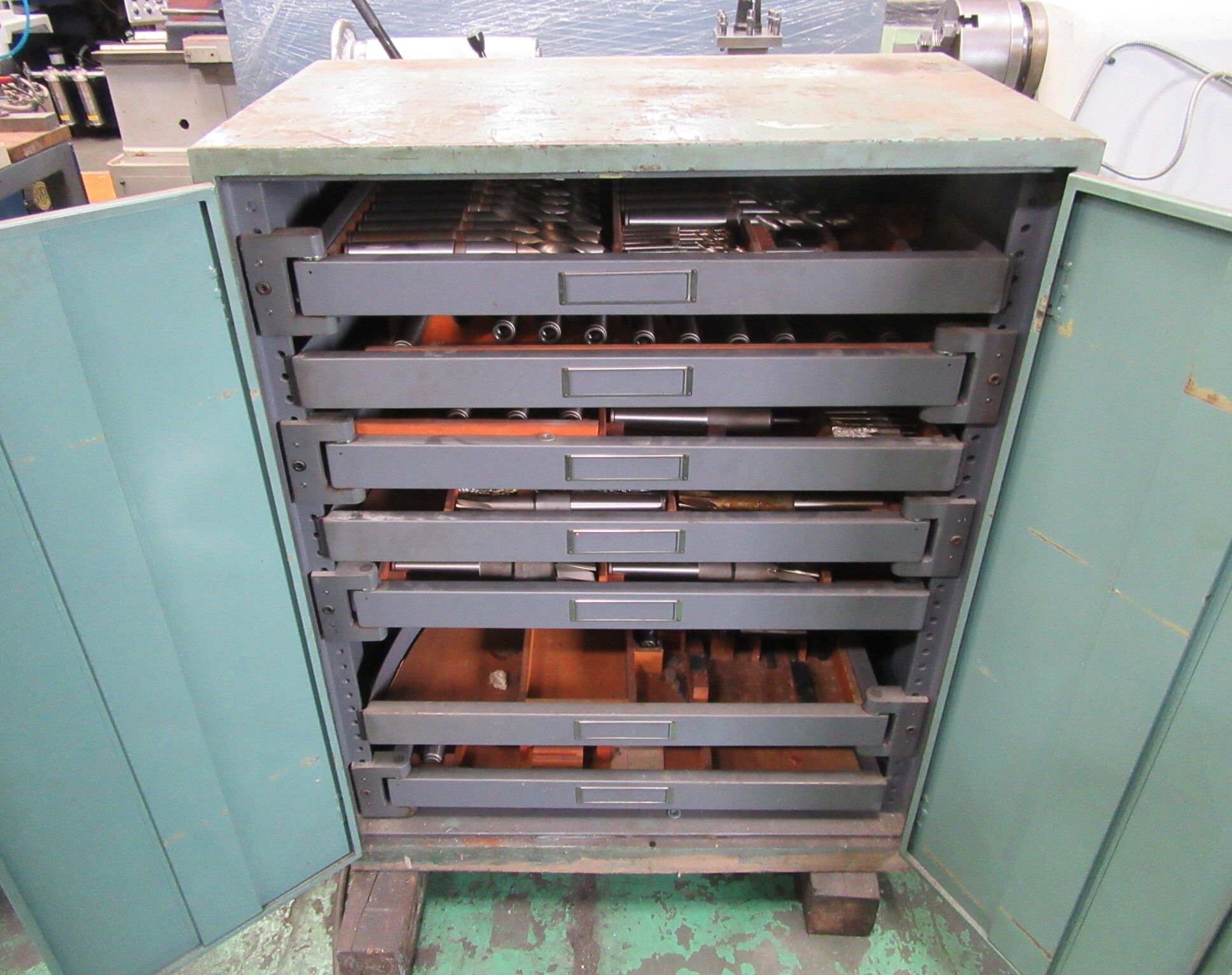 三井精機 ジグボーラー用工具箱セット 様々な型式があります。W460xD780xH985mm