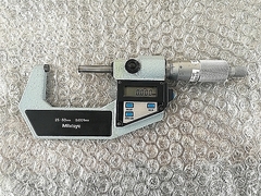 ミツトヨ デジタル外側マイクロメーター MDC-50M(293-422)