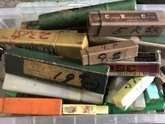 様々なメーカーやサイズがあります。 切削工具1山 5Kg