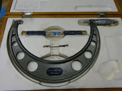 MITUTOYO｜ミツトヨ 外側マイクロメーター OM-225