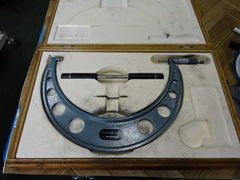 MITUTOYO｜ミツトヨ 外側マイクロメーター OM-250