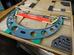 MITUTOYO｜ミツトヨ 替アンビル式外側マイクロメーター OMC-500