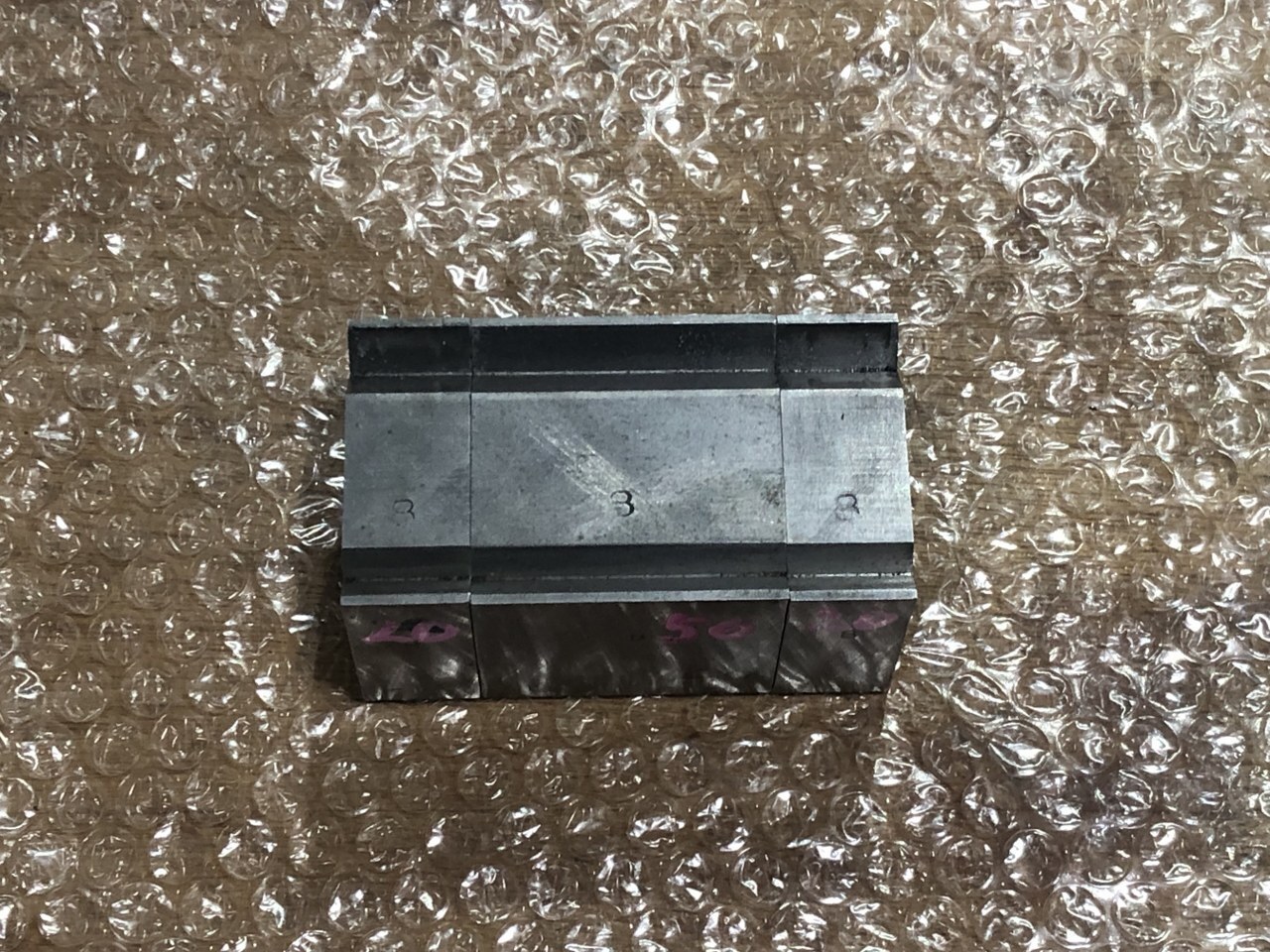 不明 ベンダー金型(2Vダイ)