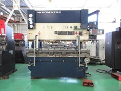 コマツ プレスブレーキ(ベンダー) PHS50×200