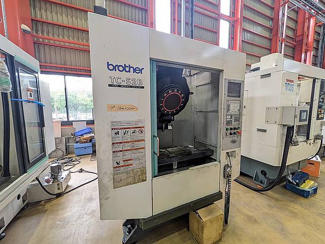 ヤマザキマザック 立型マシニングセンター VERTICAL CENTER PRIMOS 400