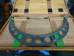 MITUTOYO｜ミツトヨ	 外側マイクロメーター OM-725