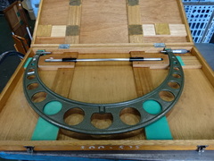 MITUTOYO｜ミツトヨ	 外側マイクロメーター OM-525