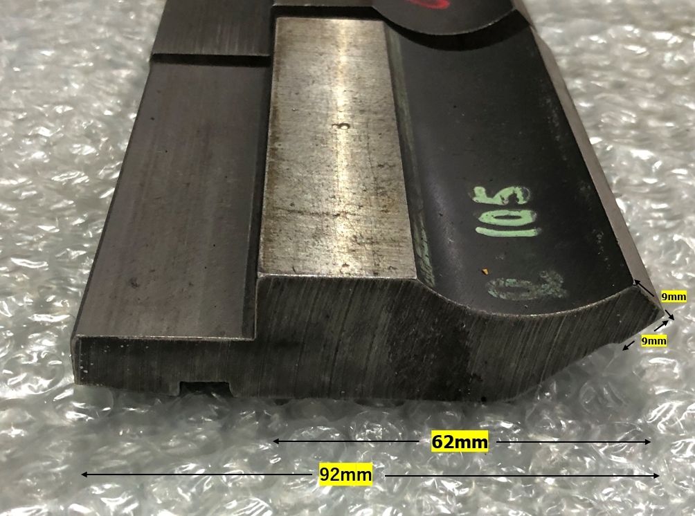 AMADAと不明 ベンダー金型(パンチ) 90°