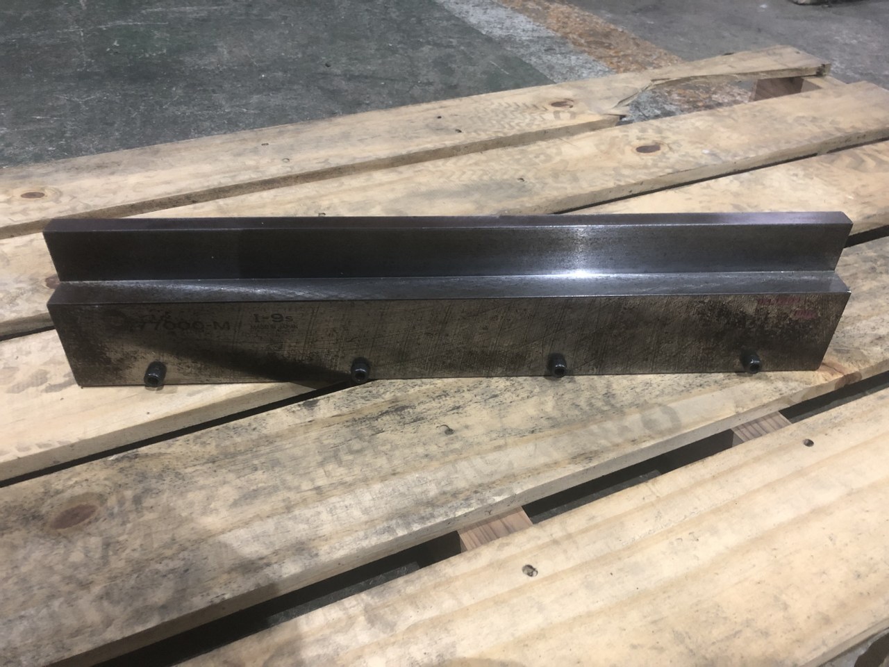 アマダ/AMADA ベンダー金型（パンチホルダー） 77000-M　I-9S　L415